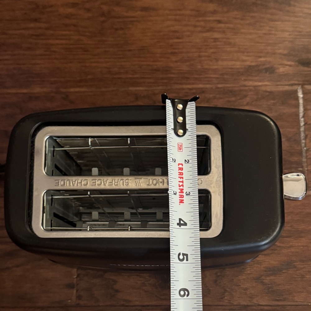 Black 2-Slice Toaster
